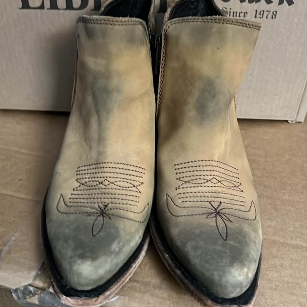 Liberty Black western ankle boots. - Picture 3 of 3